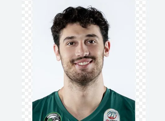 Aktrisa Yuliya Yurchenko porno filmda