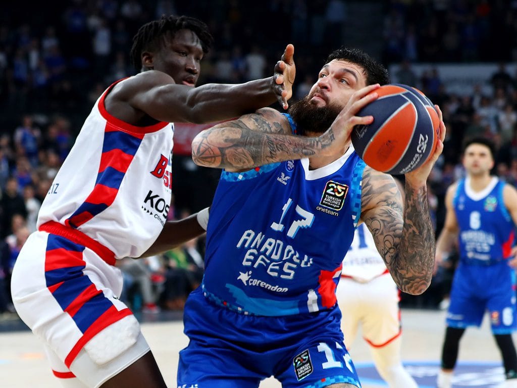 Anadolu Efes - Baskonia