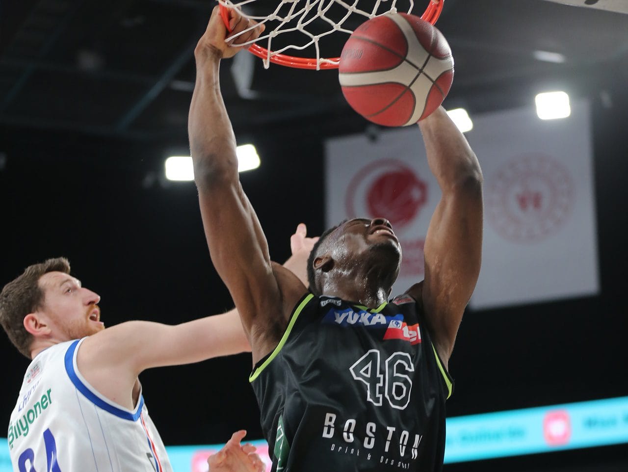Anadolu Efes – Yukatel Merkezefendi-18-4-25
