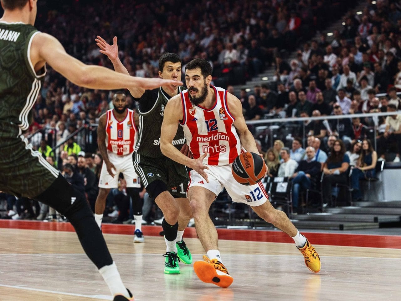 Bayern Münih - Kızılyıldız-YYY
