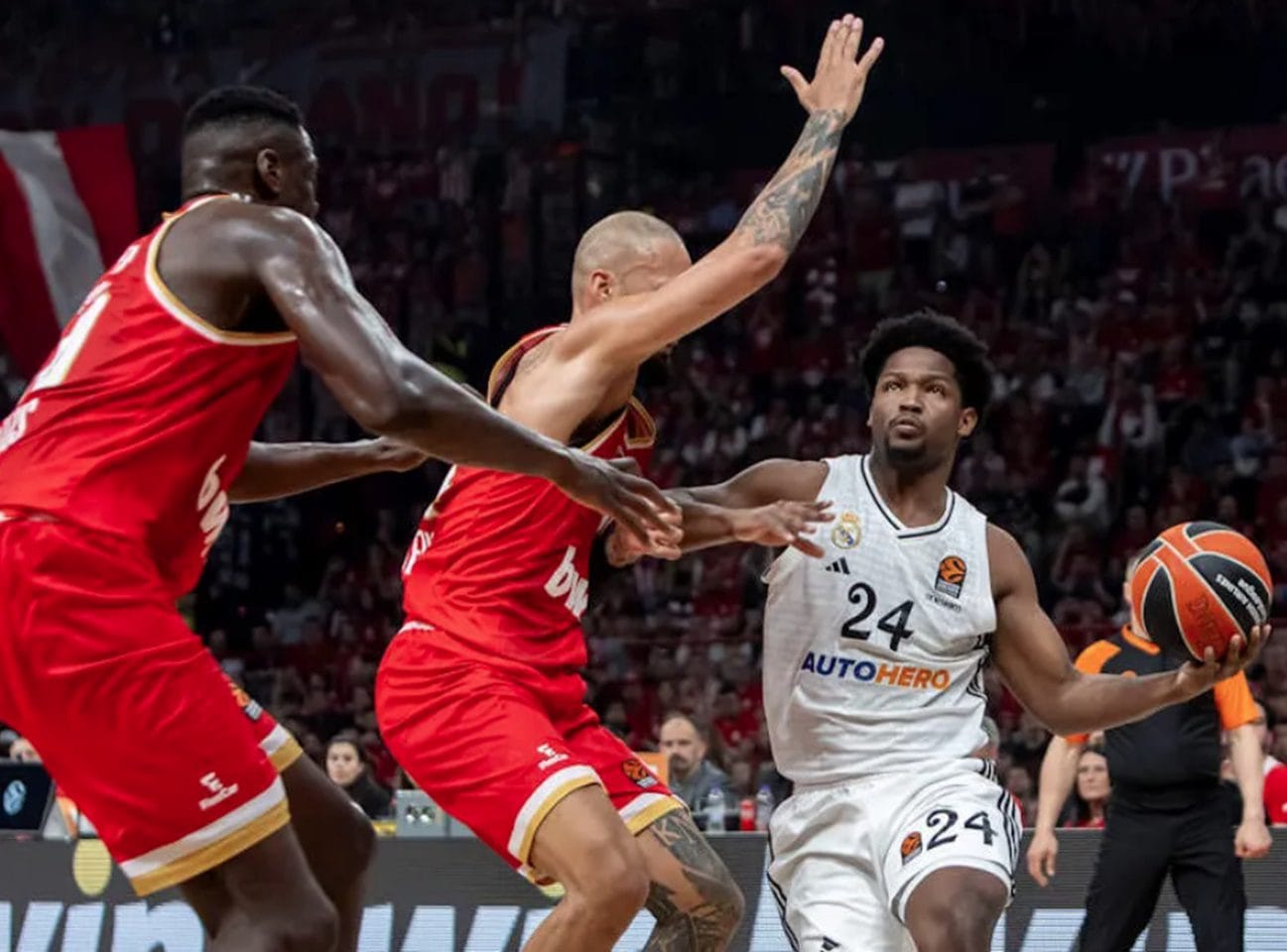 Olympiakos - Real Madrid-2025-04-25