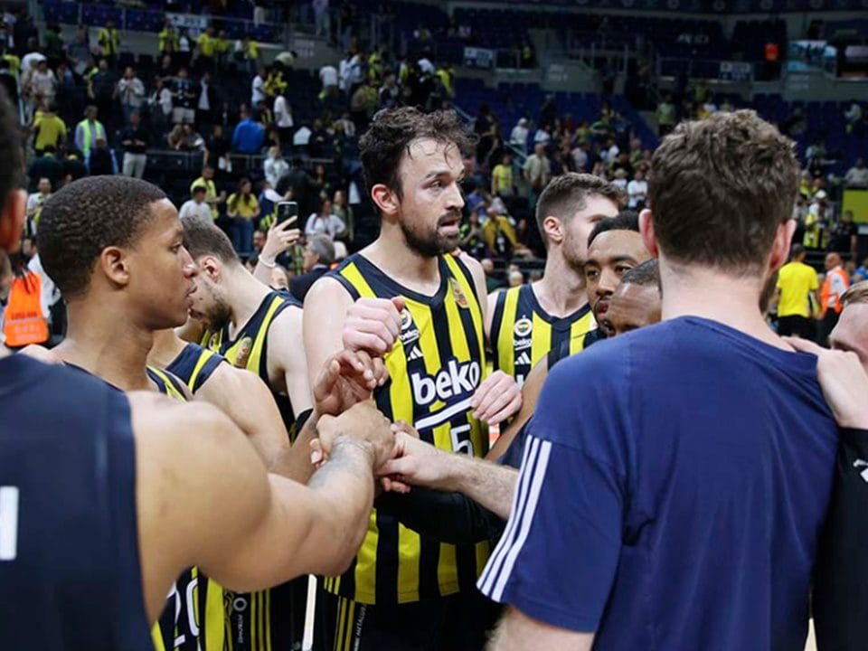 Fenerbahçe-2025-05-06