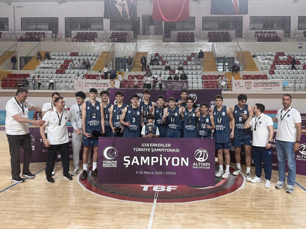Anadolu Efes -U18-Şampiyon-10-05-2026