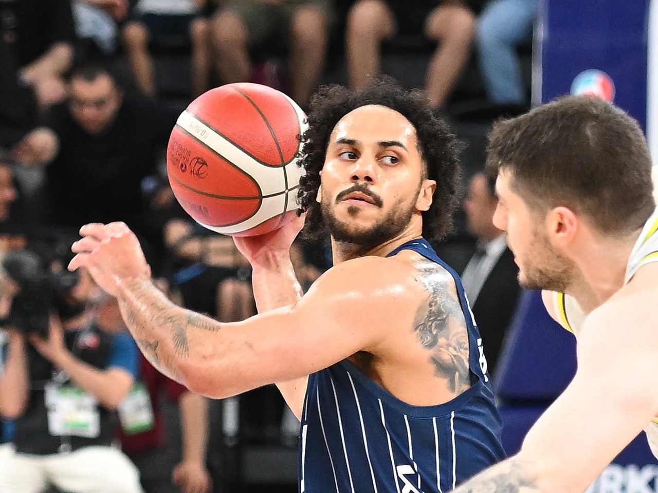 Anadolu Efes Hosts Fenerbahce Beko in BSL Play-Offs Semi-Final Game 3 Anadolu Efes - Fenerbahce Beko BSL yari final ucuncu maci aksiyonu. Action from Anadolu Efes vs Fenerbahce Beko BSL playoff game 3.