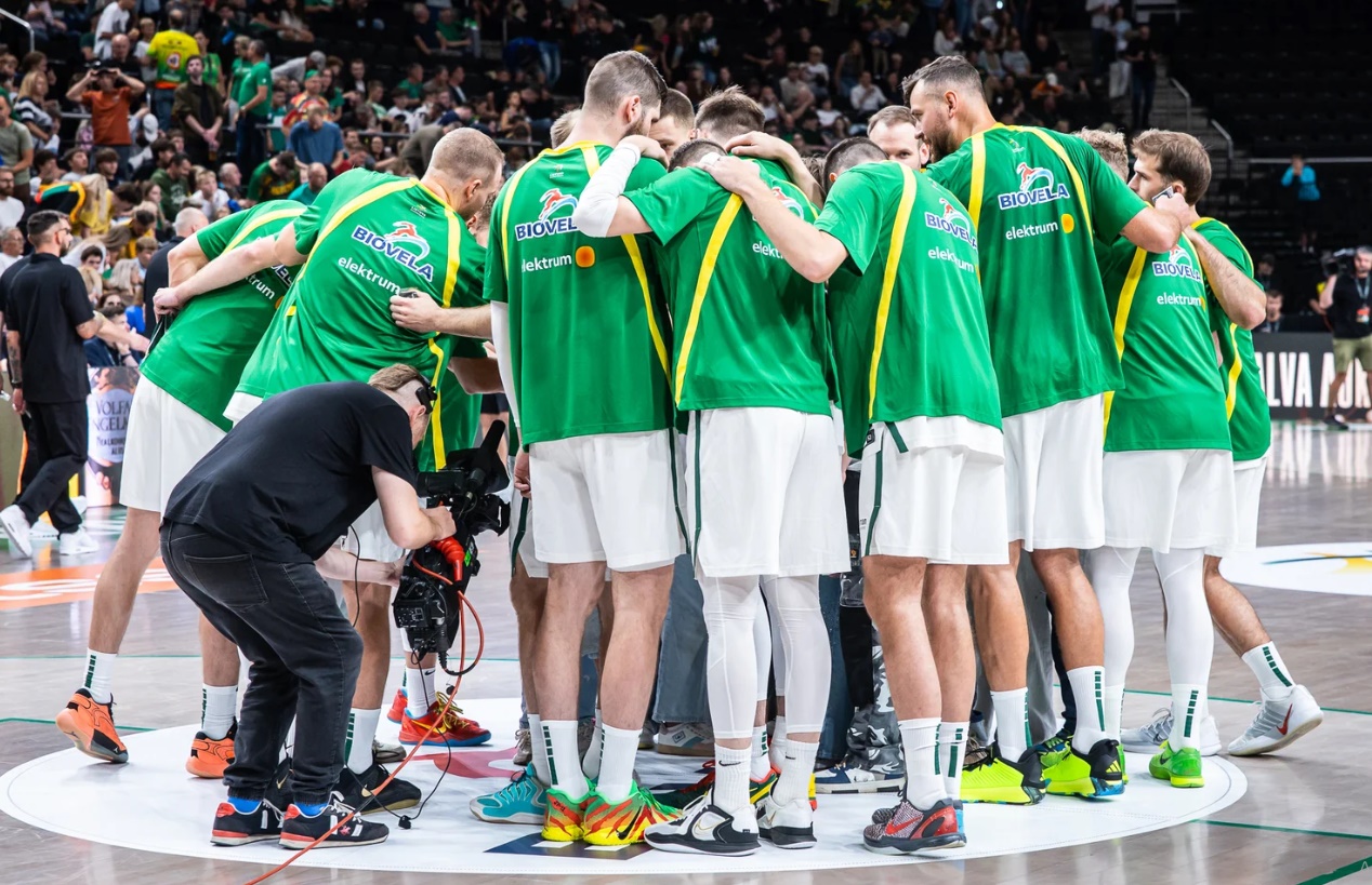 2400